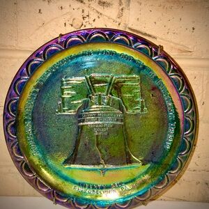 Liberty Bell 1976 Bicentennial Plate Indiana Iridescent Carnival Glass Hanger